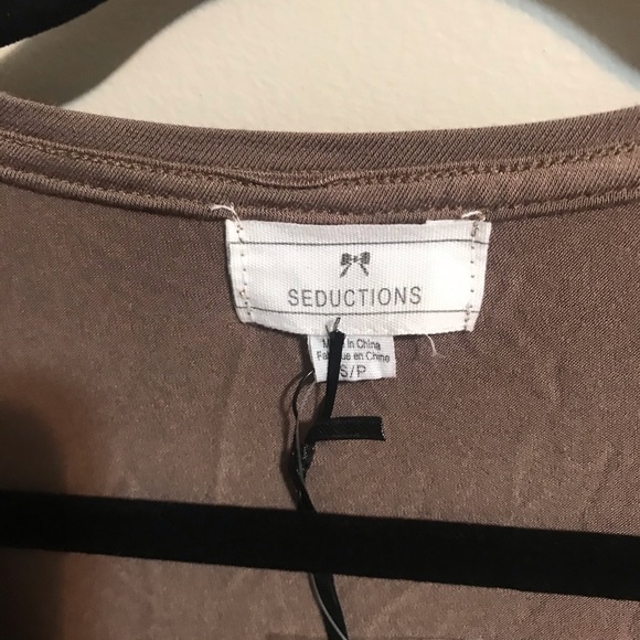 Seductions Long Sleeve Top Size Small - Picture 4 of 4